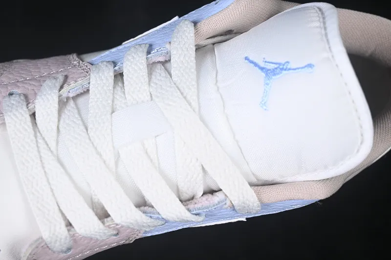 All categories Air Jordan Jordan series basketball shoes Air Jordan 1 Low G version pure original Air Jordan 1 Low AJ1 Joe 1 white powder blue low-top retro culture basketball shoes IV3219-161